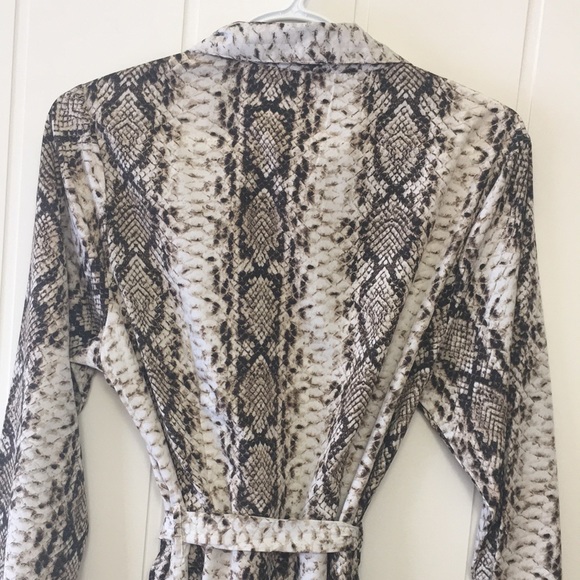 Ladies maxi ,long sleeve,snake print dress by Japna  large - Picture 9 of 14